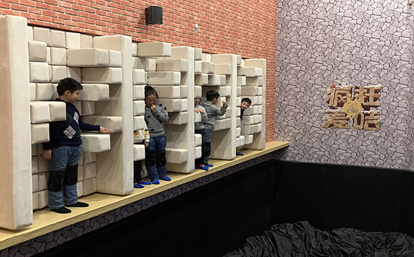 《疯狂的麦咭》悬崖密室