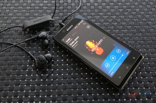 索尼高性价比新机ST26i定位低端市场