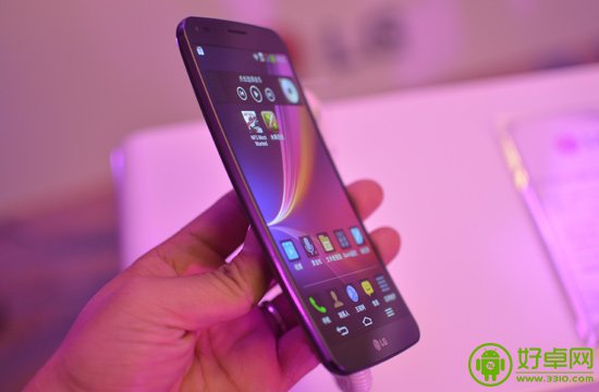 LG发布三款新品 曲面屏手机G Flex行货版售价4999元