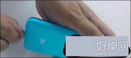 小米3后盖能不能打开？小米3后盖怎么打开？